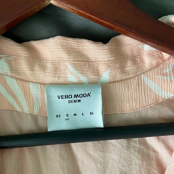 Vera Moda Peach Dress Small - Picture 3 of 3